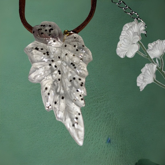 Hand Crafted Necklace Leaf Gold on Brown Faux Suede Cord Adjustable Silver - Picture 2 of 8